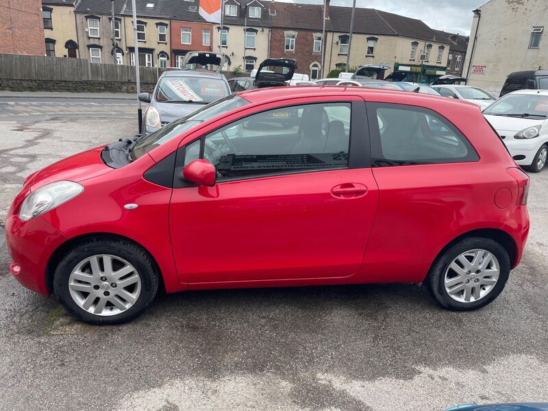 TOYOTA YARIS