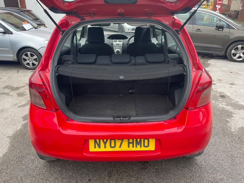 TOYOTA YARIS