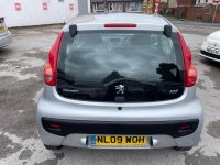 PEUGEOT 107
