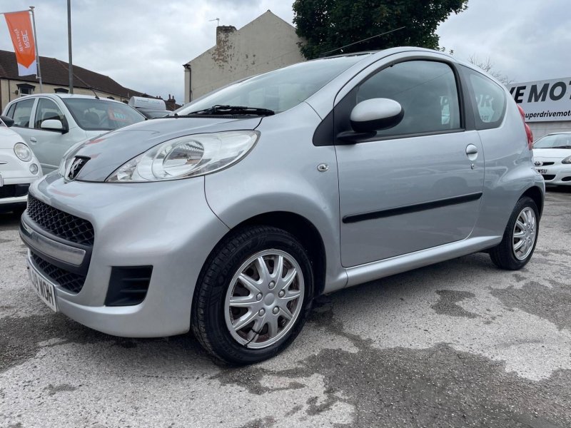 PEUGEOT 107