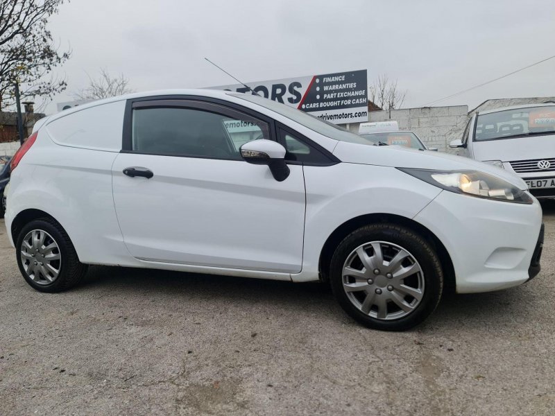FORD FIESTA VAN