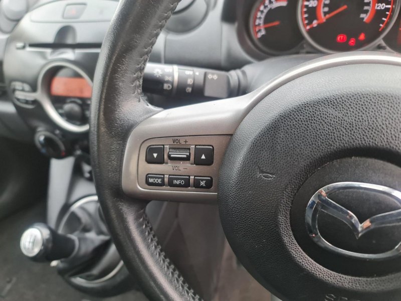 MAZDA MAZDA2