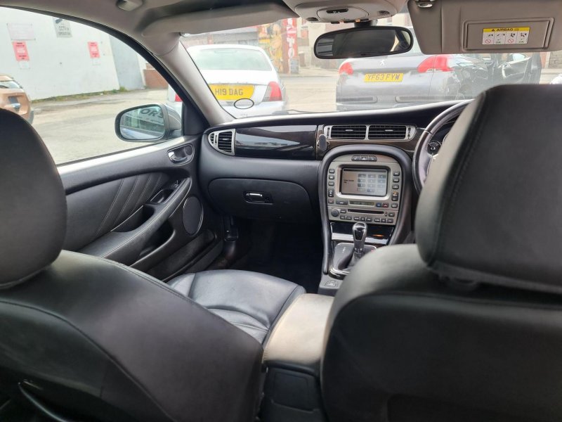 JAGUAR X-TYPE