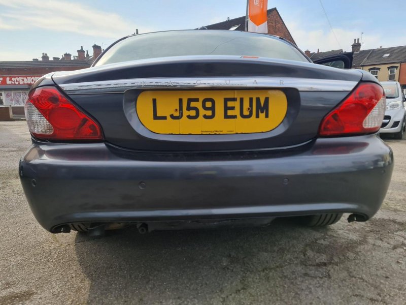 JAGUAR X-TYPE