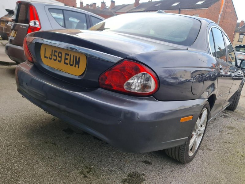 JAGUAR X-TYPE