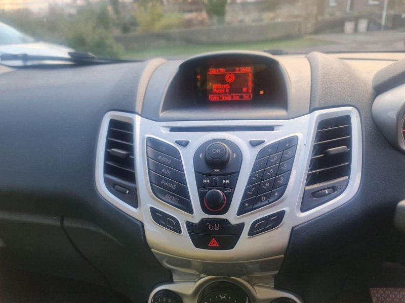 FORD FIESTA