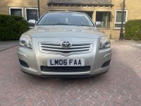 TOYOTA AVENSIS