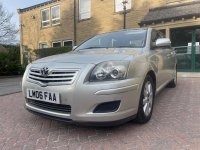 TOYOTA AVENSIS