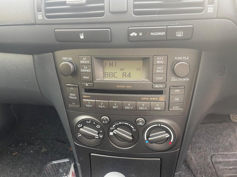 TOYOTA AVENSIS