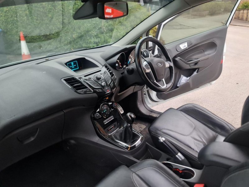 FORD FIESTA