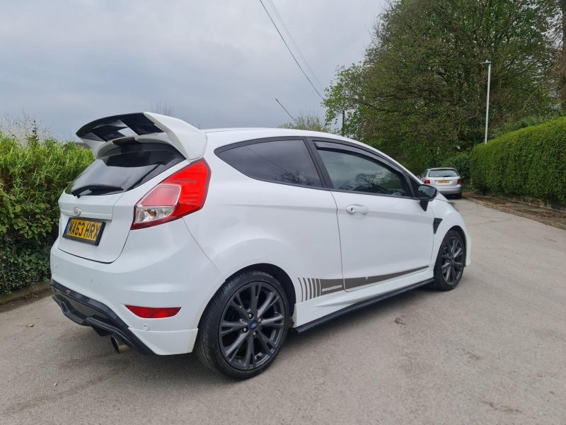 FORD FIESTA