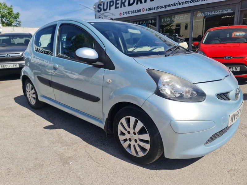 TOYOTA AYGO