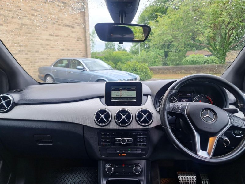 MERCEDES-BENZ B CLASS